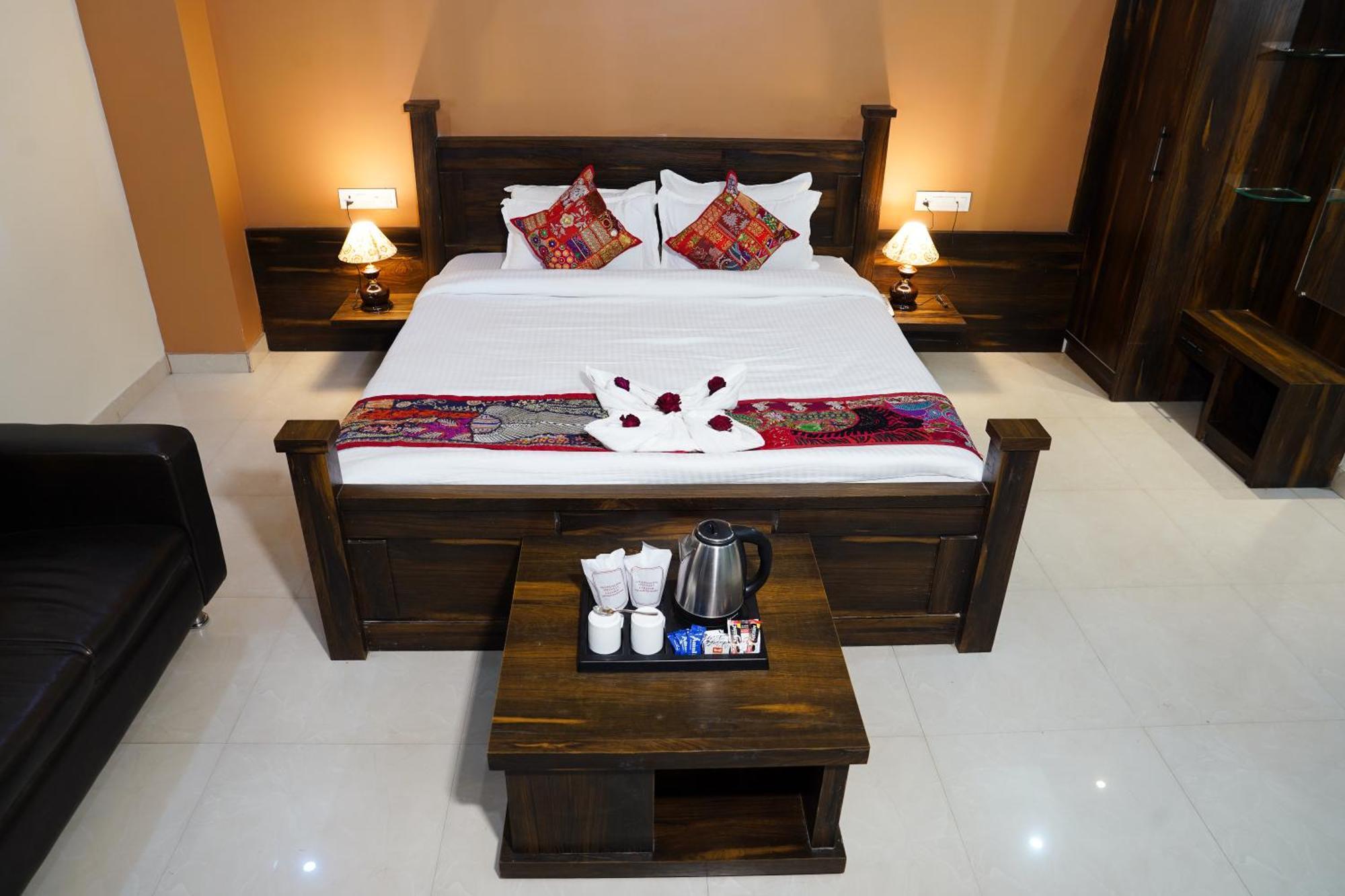 Hotel Pushkar Legacy מראה חיצוני תמונה