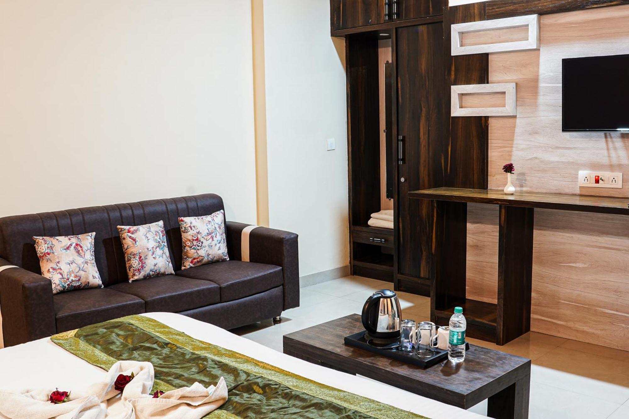 Hotel Pushkar Legacy מראה חיצוני תמונה