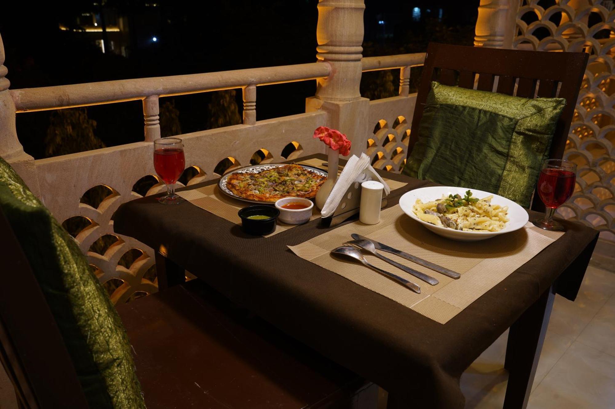 Hotel Pushkar Legacy מראה חיצוני תמונה