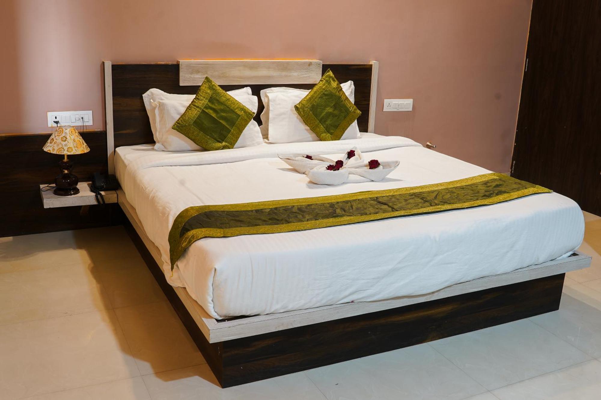 Hotel Pushkar Legacy מראה חיצוני תמונה