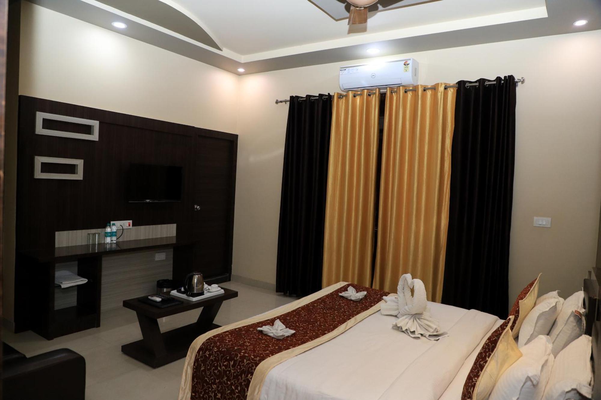 Hotel Pushkar Legacy מראה חיצוני תמונה