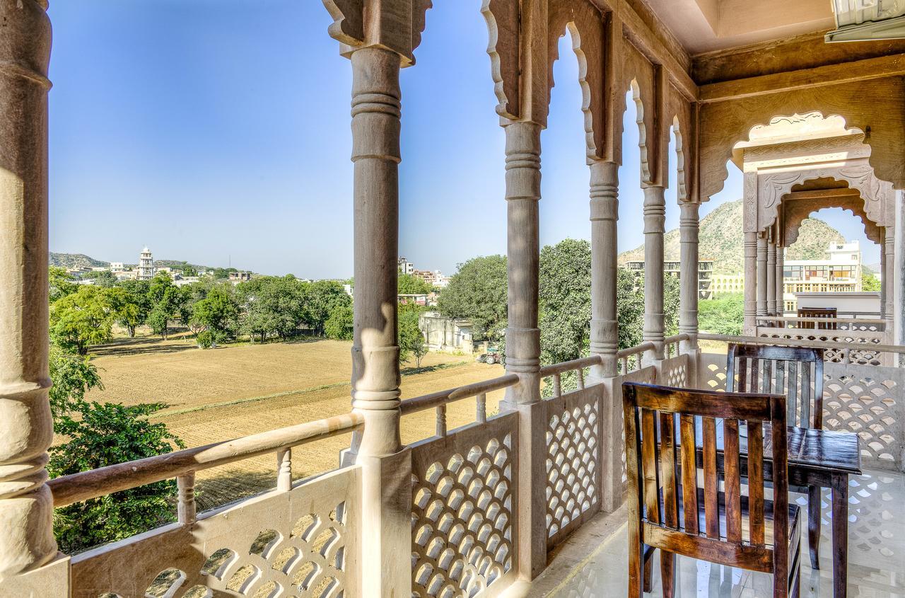 Hotel Pushkar Legacy מראה חיצוני תמונה